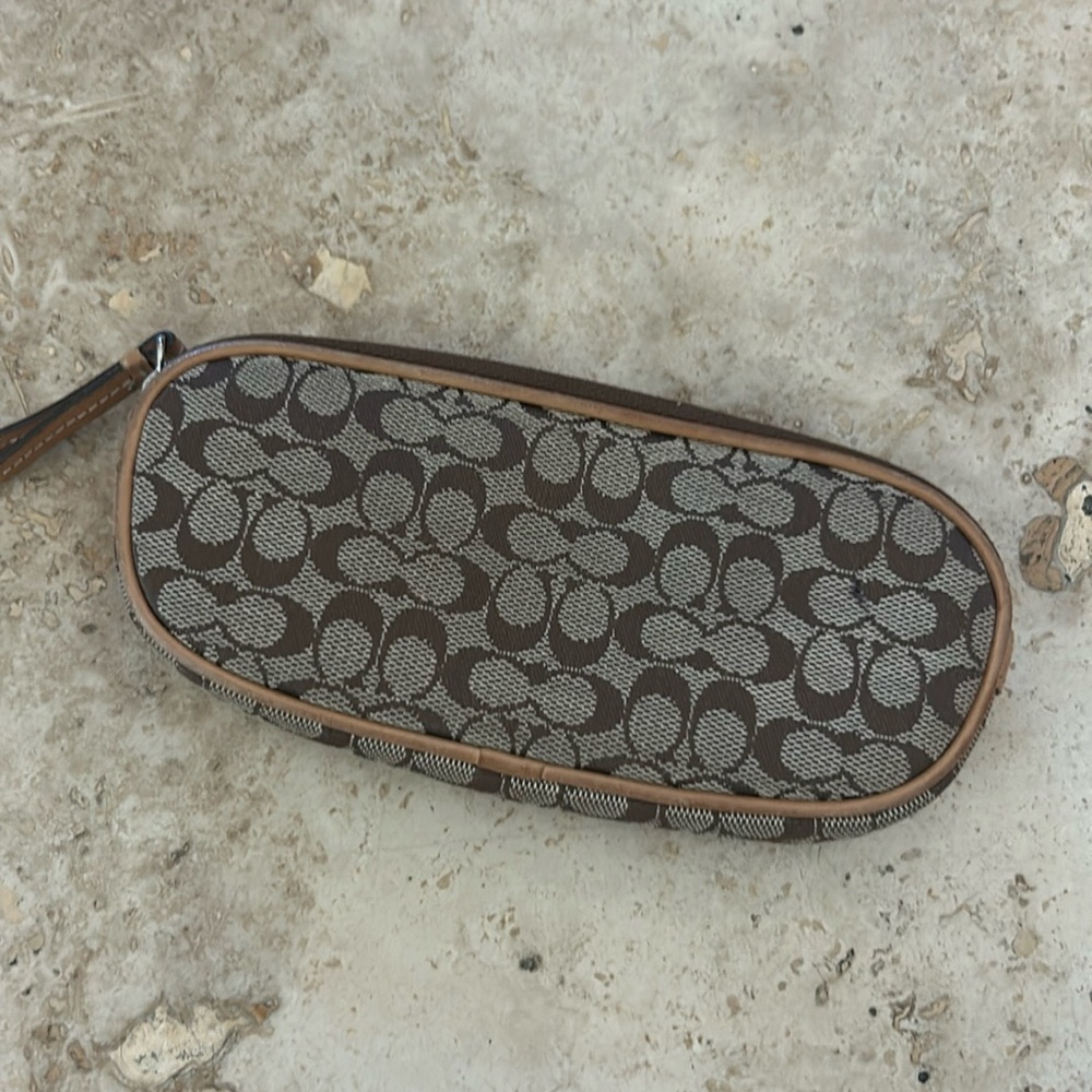 COACH GLASSES ZIP POUCH CASE